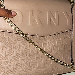 Dkny purse